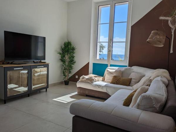 Villa vue mer proche mer 10 personnes, Reservar  Saint-Raphael Mimosa Road