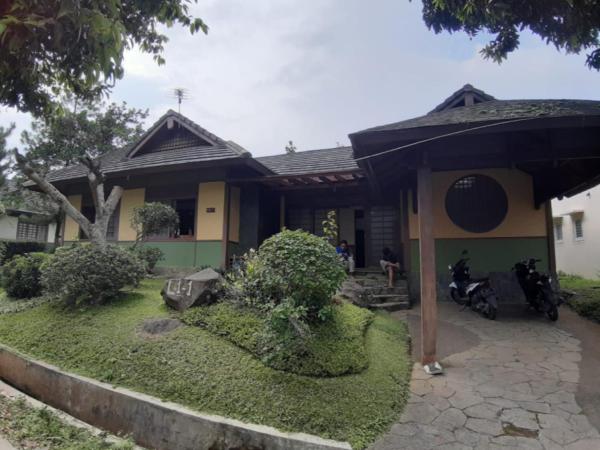 Villa Osaka Konsep Jepang Puncak Bogor at Kota Bunga, Reservar  Cikundul West Java