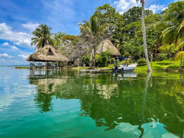 B&B Del Lago, Reservar  Flores Peten