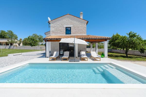 Villa Tonka by Villsy, Reservar  Valtura Pula Region