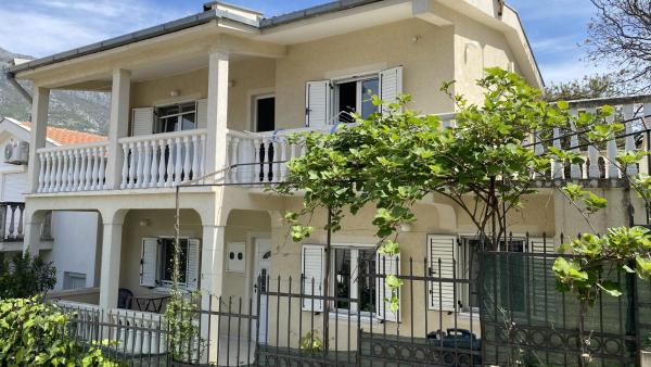 Stan-apartman, Apartment, дом, Reservar Apartamento Dobra Voda Bar County