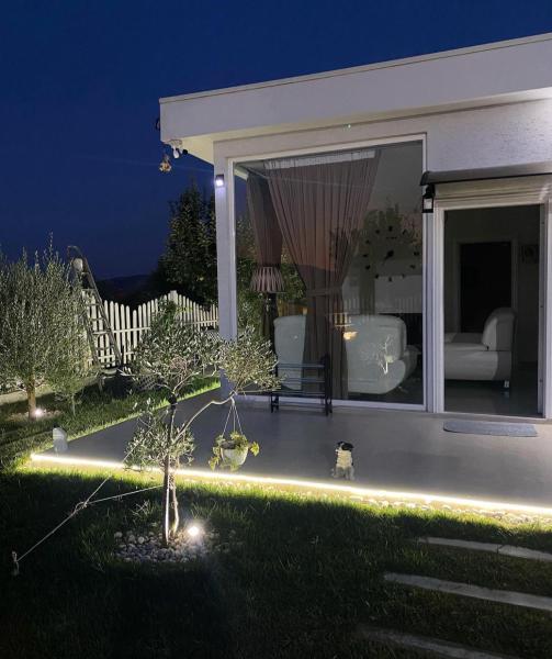 DSVilla, Reservar  Hotéis em Elbasan County com Piscina, Piscina