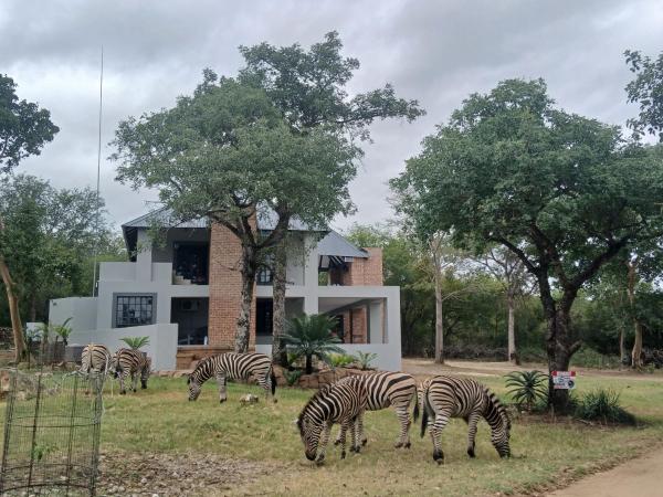 Tswenyane Kruger Riverview Apartments, Reservar Apartamento Hotéis em Mpumalanga com Piscina, Piscina