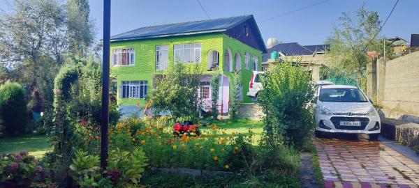 Elizabeth paying guest house Tangmarg gulmarg, Reservar  Tangmarg 