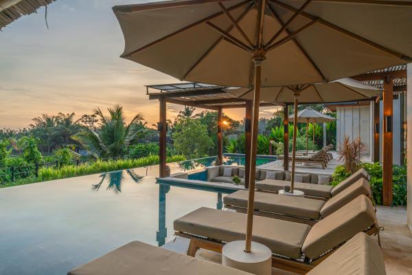 Villa Rosita - Stunning 5BR Villa - Sauna, Gym, Rice Field Views, Reservar  Hotéis em Bali com piscina, Piscina