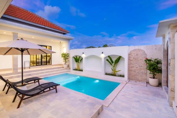 The R Villa Bratan, Reservar  Hotéis em Bali com piscina, Piscina