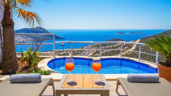 Kalkan 2 Bedroom Seaview Villa 4146, Reservar  Hotéis em Mediterranean Region Turkey com piscina, Piscina