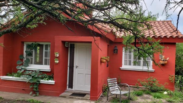 Luna Roja , reserva natural, La granja,Sierras chicas, Reservar  Hotéis em Córdoba com estacionamento, Estacionamento
