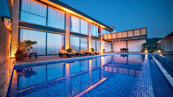 Uzumlu Village 3 Bedroom Villa 1175, Reservar  Hotéis em Mediterranean Region Turkey com piscina, Piscina