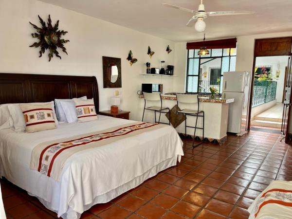 Sunny Jr Suites in downtown Puerto Vallarta, Reservar  Hotéis em Jalisco com piscina, Piscina