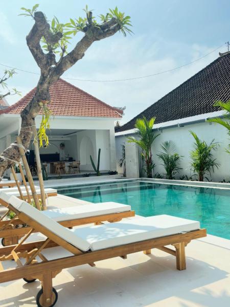 Lily Guest House, Reservar  Hotéis em Bali com piscina, Piscina