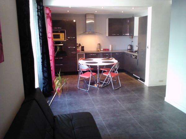 Chambre Privée dans un appartement en colocation A1C2, Reservar  Seyssinet-Pariset Rhône-Alps