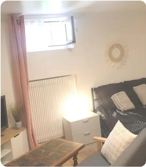 Studio Sarcelles Village, Reservar  Sarcelles 