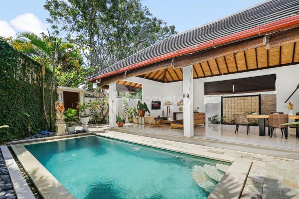 Jaya Villa by Kozystay - Canggu, Reservar  Hotéis em Bali com piscina, Piscina