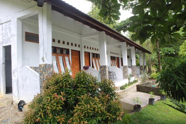 Green View Guest House only treking with US, Reservar  Bukit Lawang 