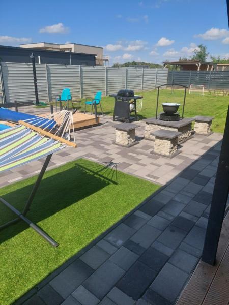 Tin Men Apartmanház, Reservar  Hotéis em Northern Hungary com piscina, Piscina