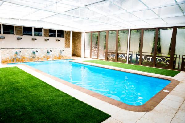 CASAS RURALES Vado del Rio Tus, Reservar  Hotéis em Castilla-La Mancha com Piscina, Piscina