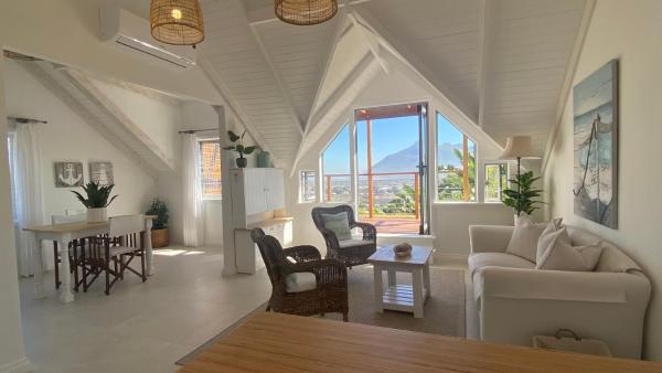 African Violet - Loft Living, Reservar  Hotéis em Atlantic Seaboard com Piscina, Piscina