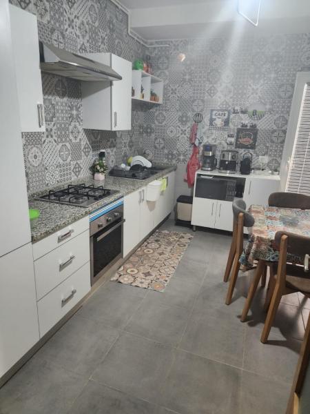El Aouina Tunis, Reservar  Al ‘Uwaynah Tunis