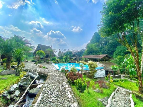 Resort Saung Pakis Bogor, Reservar  Bogor West Java, perto de Nangka Waterfall