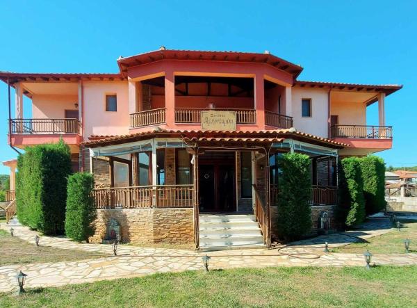 Xenonas Arxontariki, Reservar  Mikrón Dhérion Thrace