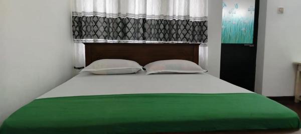 Hotel Lakeside, Reservar  Anuradhapura 