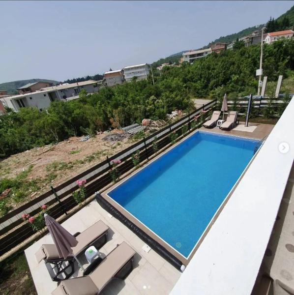 lux apartmani Porte Nouva, Reservar  Hotéis em Bar County com Piscina, Piscina