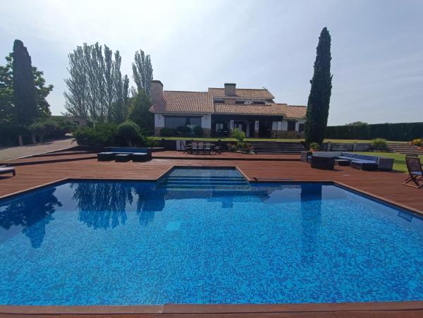 La Traviesa,Villa de Lujo de 500 m. en el Campo con Piscina, Reservar  Campo Arcís Valência