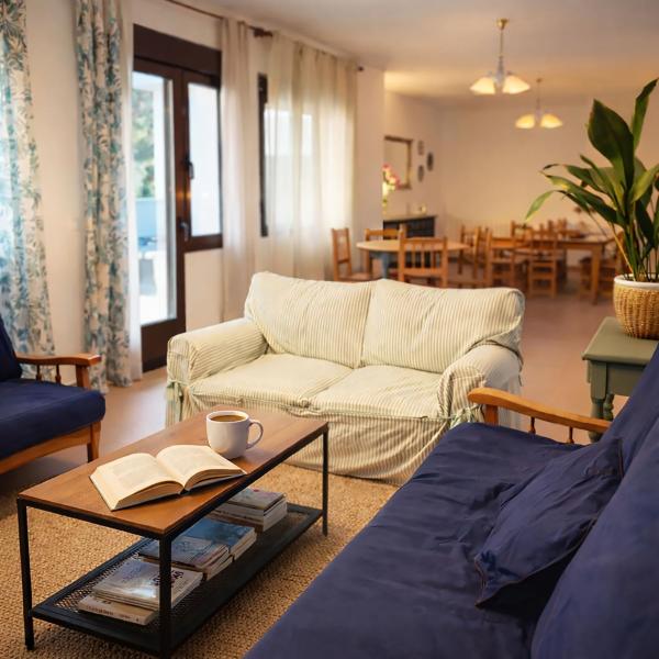 HOSTEL Villanueva, Reservar  Hotéis em Castilla-La Mancha com Estacionamento, Estacionamento