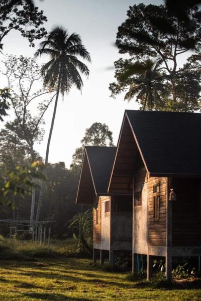 บ้านวารีชีวา WareeCheewa, Reservar  Ban Muai 