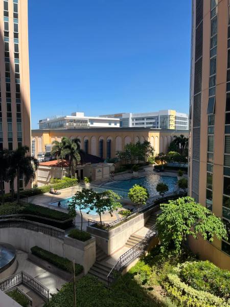 Cozy condo with balcony in Taguig, Reservar  Hotéis em Luzon com Piscina, Piscina
