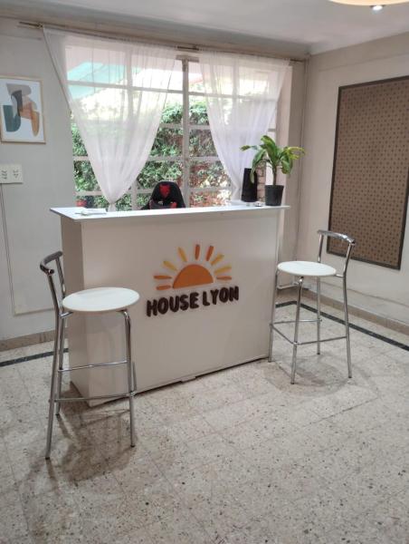 Houselyon, Reservar  Mendoza Mendoza