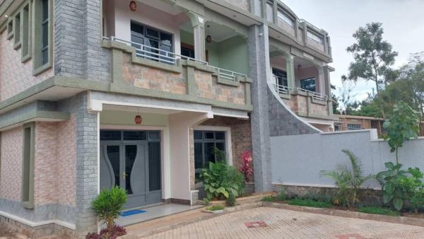 SANGWA NEZA HOUSE, Reservar  Hotéis em Nyarugenge com Estacionamento, Estacionamento