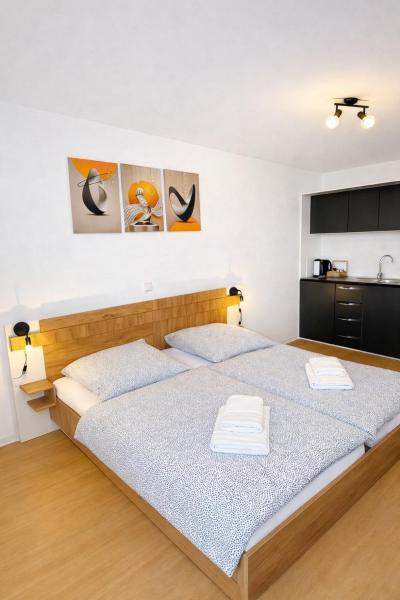 Ado Pension, Reservar  Wedel Schleswig-Holstein