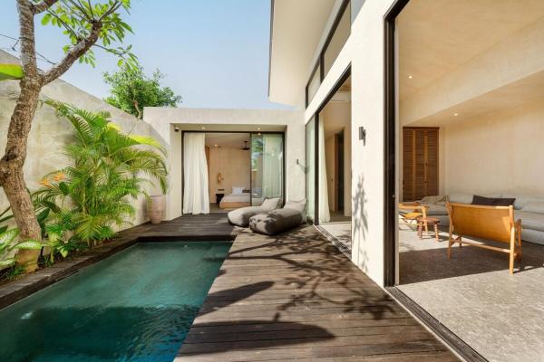 Villa Sunset Serenity 2BR Sunset & Beach Gateway, Reservar  Hotéis em Bali com piscina, Piscina
