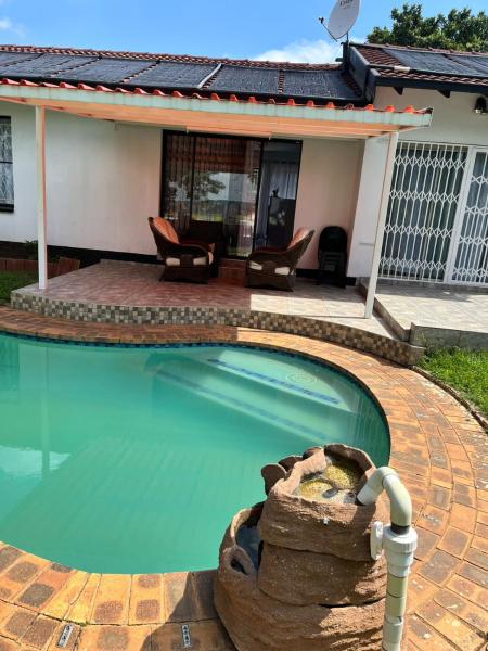 Royal King Guest House Roodepoort, Reservar  Hotéis em Gauteng com Piscina, Piscina