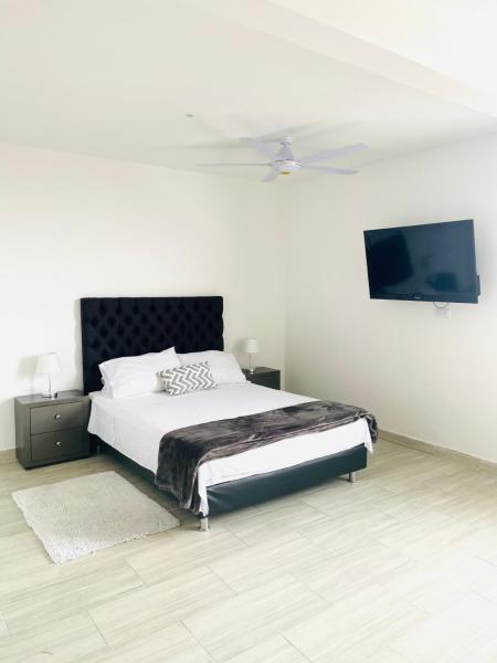 APARTAESTUDIOS INDEPENDIENTES CASA MIRAFLORES g, Reservar  Cali Cauca