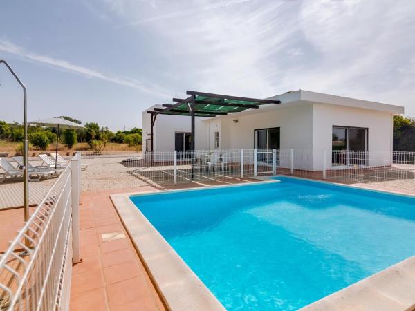 Villa Brown's with Private Pool in Vilamoura, Reservar  Hotéis em Algarve com Piscina, Piscina