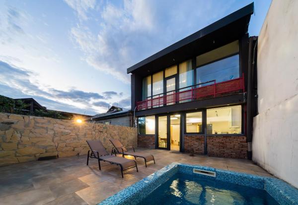 Niabi Villa with pool, Reservar  Tiblíssi Tbilisi Region