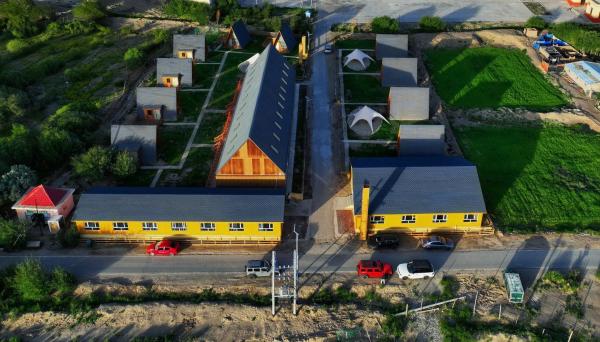 Fengchui Banxia Manor Wild Luxury Camp, Reservar  Taxkorgan Xinjiang