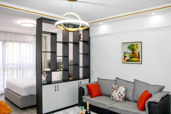 lovely fully furnished studio apartment in kilimani with unbeatable city views, Reservar Apartamento Hotéis em Nairobi com Estacionamento, Estacionamento