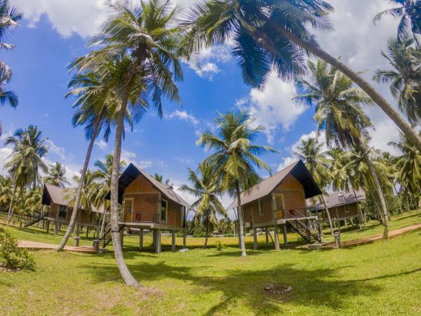 Ahas Pokuna Holiday Resort, Reservar  Hotéis em Noroeste com piscina, Piscina