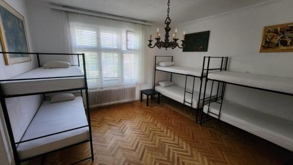 Folks HOME, Reservar  Novi Sad Vojvodina