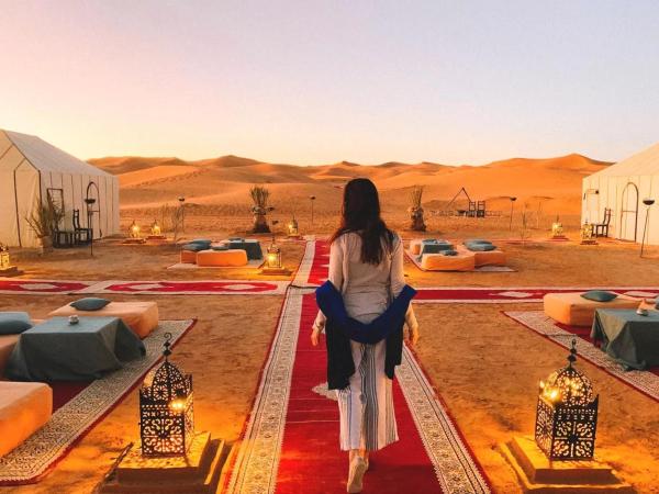 Whispering Desert Luxury Camp, Reservar  Merzouga 