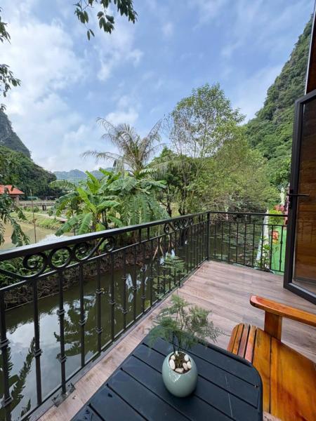 Trang an mountain view bungalow, Reservar  Hotéis em Ninh Binh com piscina, Piscina
