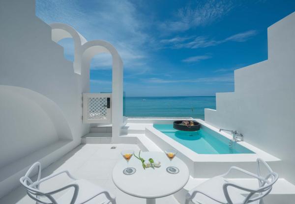 Sanya ZRS Nature Reading · Fengbaijing Seaview Hotel, Reservar Hotel Hotéis em Tianyazhen com Piscina, Piscina