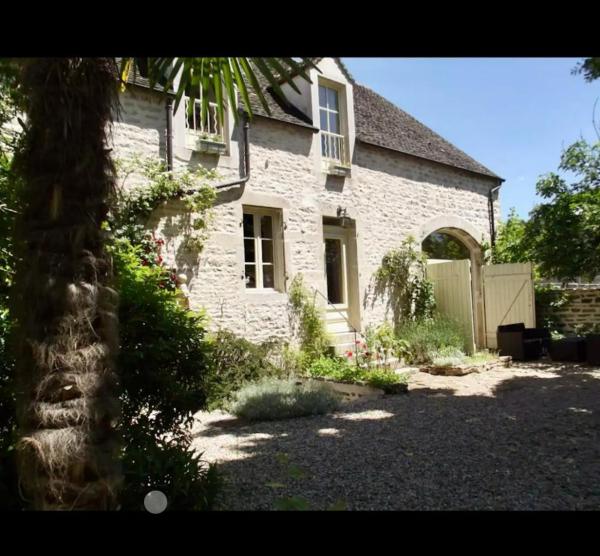 Gîte Laure et Henri, Reservar  Ladoix Serrigny 