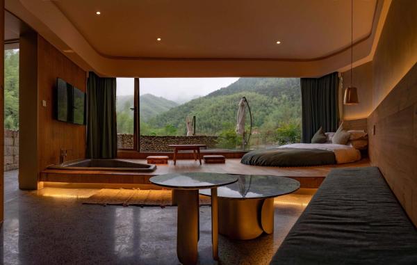 Tonglu TianKong MiLing Homestay, Reservar  Hotéis em Shanyinling com Piscina, Piscina
