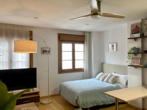 Apartamentos plaza América , Oviedo centro, Reservar  Oviedo Astúrias