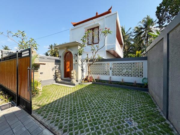 Tri Aura Villa - Jungle View 3 Bedroom in Ubud, Reservar  Hotéis em Bali com piscina, Piscina